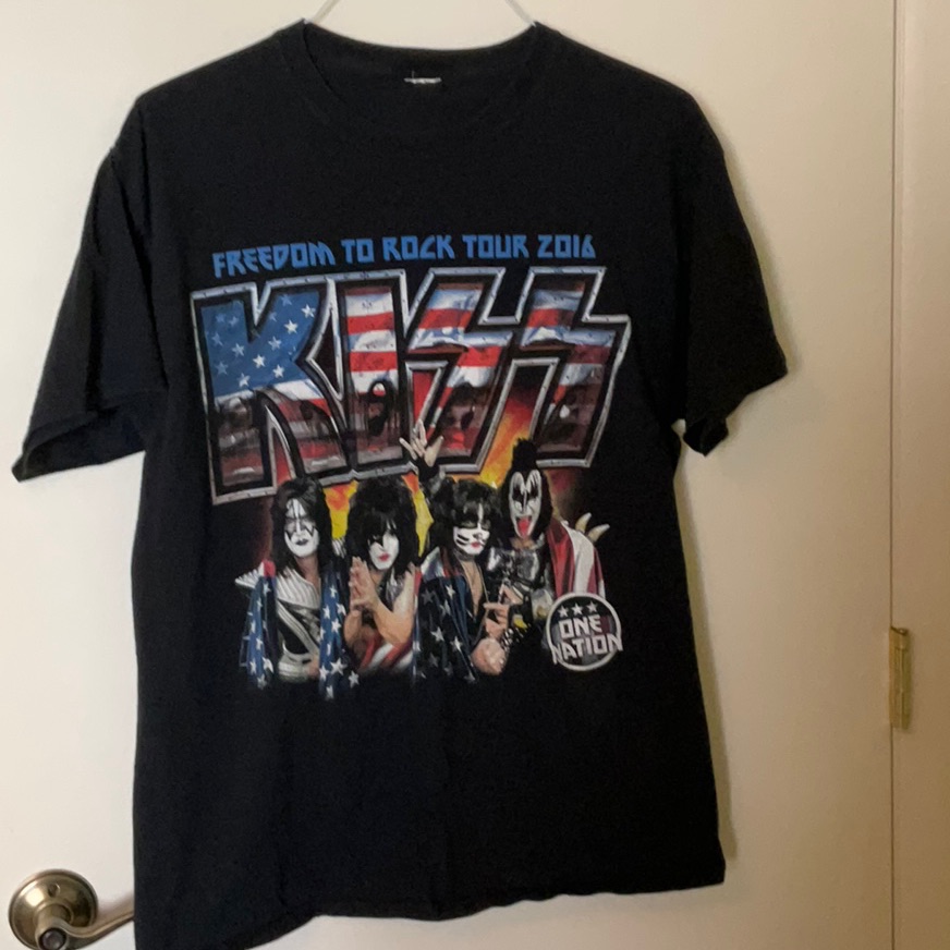 Kiss Freedom To Rock Tour 2016 Concert Tee Shirt No Tag Mens Size Large Kiss Freedom To Rock Tour 2016 Concert Tee Shirt No Tag Mens Size Large